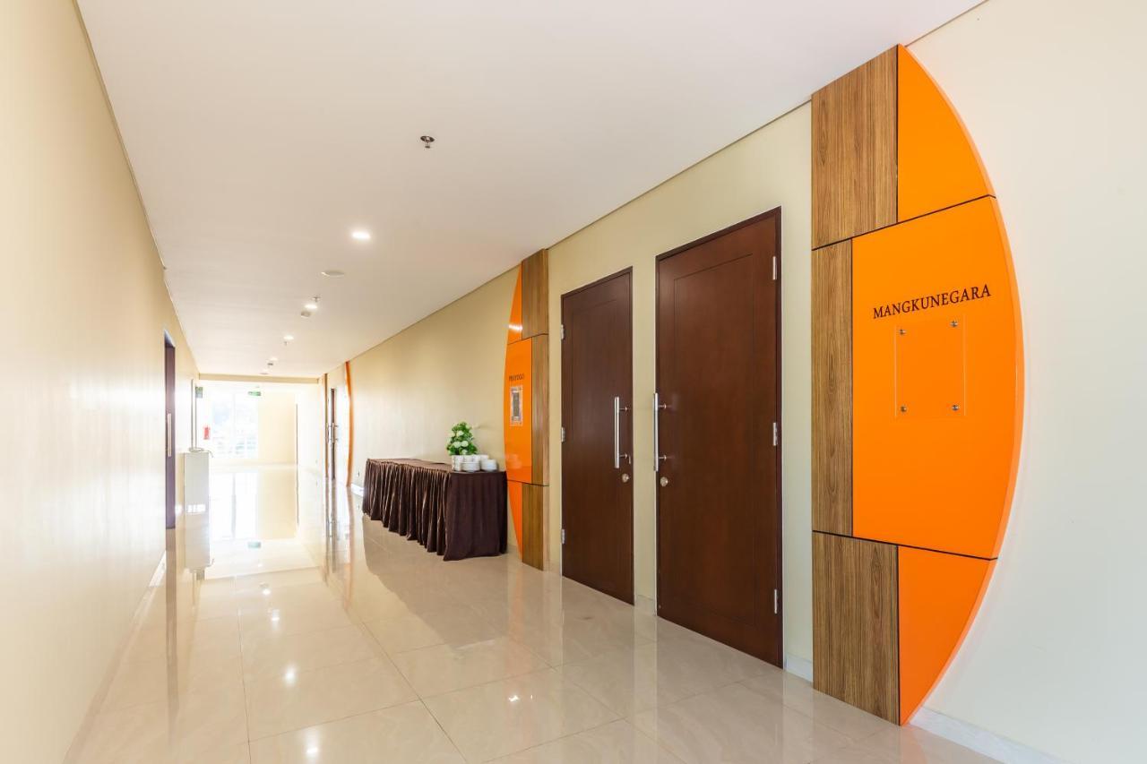 Great Diponegoro Hotel Surabaya Buitenkant foto